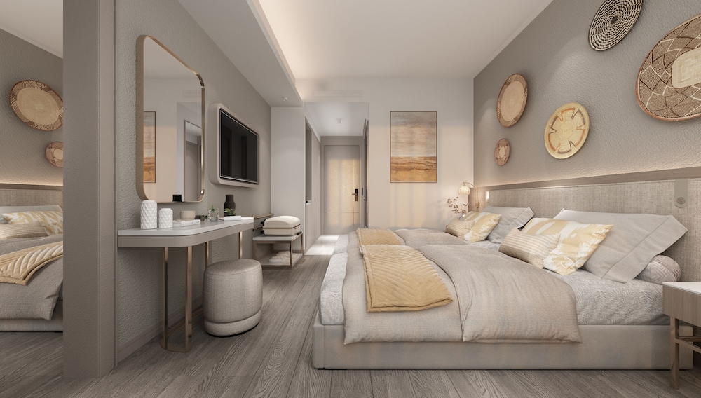 Deluxe Family Room