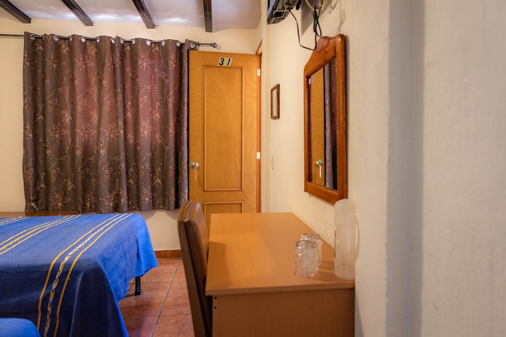 Basic Double Room photo 2