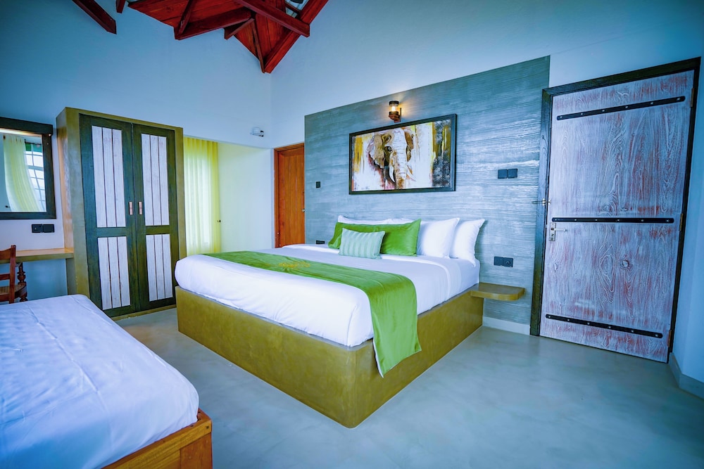 Deluxe Triple Room photo 3