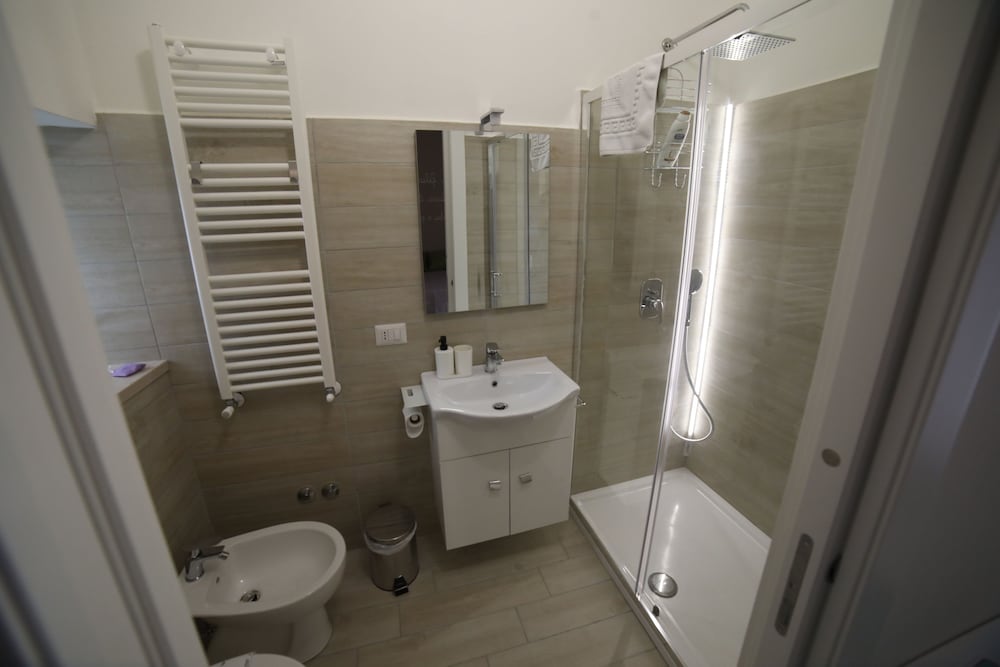 Deluxe Double Room, City View photo 3