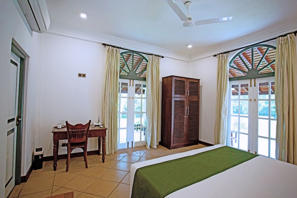 Standard Double or Twin Room, 1 Queen Bed, Non Smoking photo 2