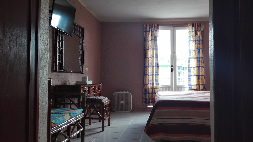 Double Room, 1 King Bed photo 1