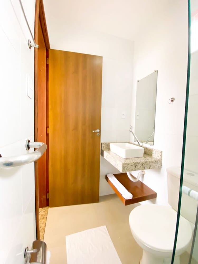 Luxury Triple Room, Multiple Beds photo 3
