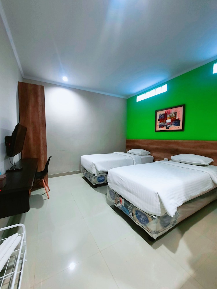 Deluxe Twin Room - Photo 1