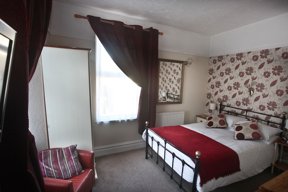 Double Room, Ensuite (Large)