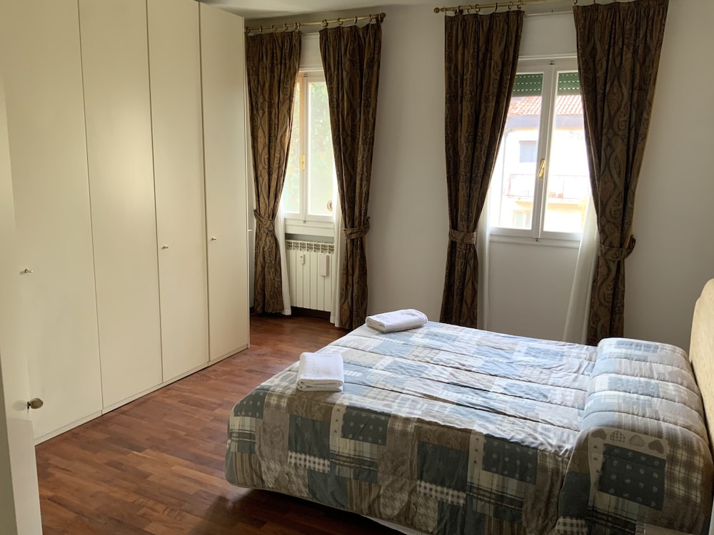 Classic Apartment, 3 Bedrooms photo 1