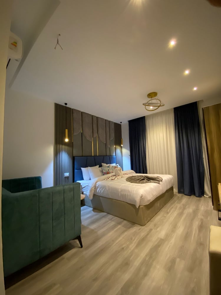 Superior Double or Twin Room, Pool View