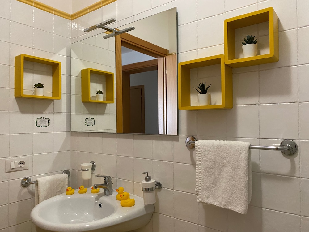 Family Studio Suite, Balcony (Kitchenette) photo 3