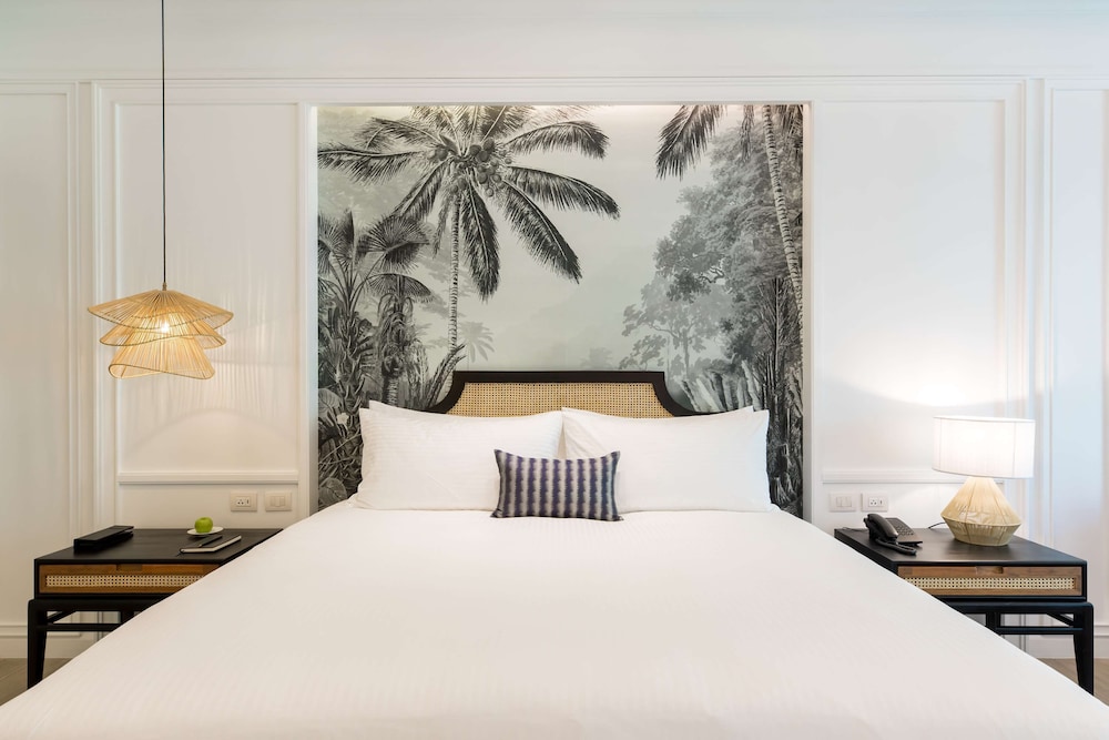 Family Room, 1 King Bed, Terrace (Garden) - Photo 3