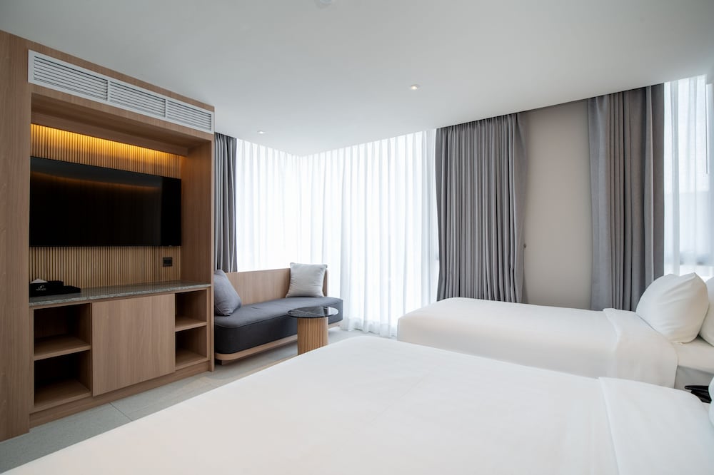 Premier Family Suite photo 1