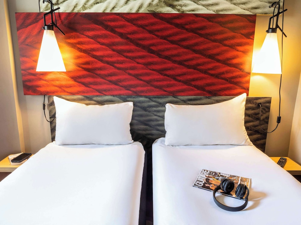 Standard Room, 2 Twin Beds - Photo 5