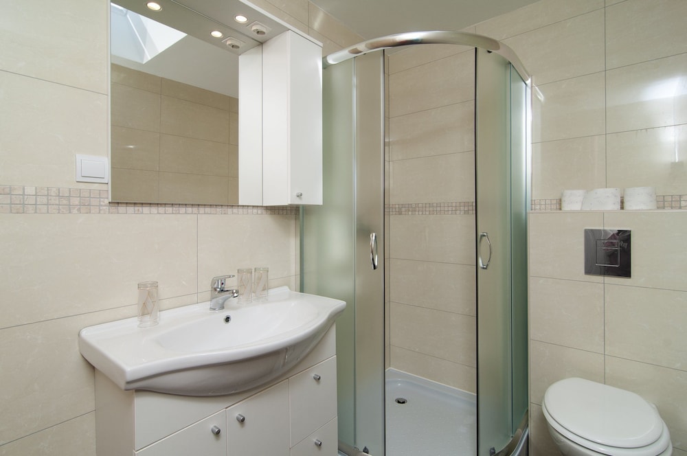 Deluxe Triple Room, Sea View (NO BALCONY) photo 2