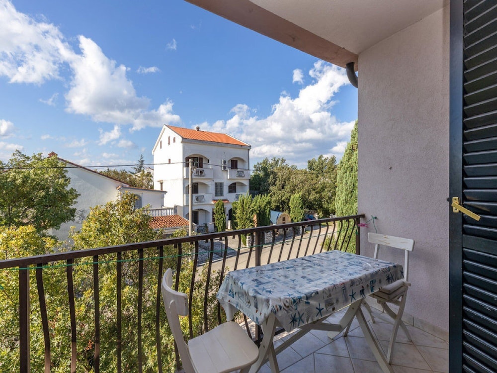 Studio (Studio Apartment with Balcony (Apartm)