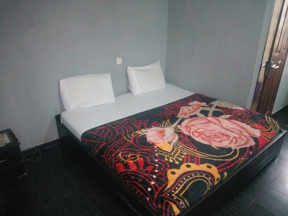 Room (Queen) photo 1