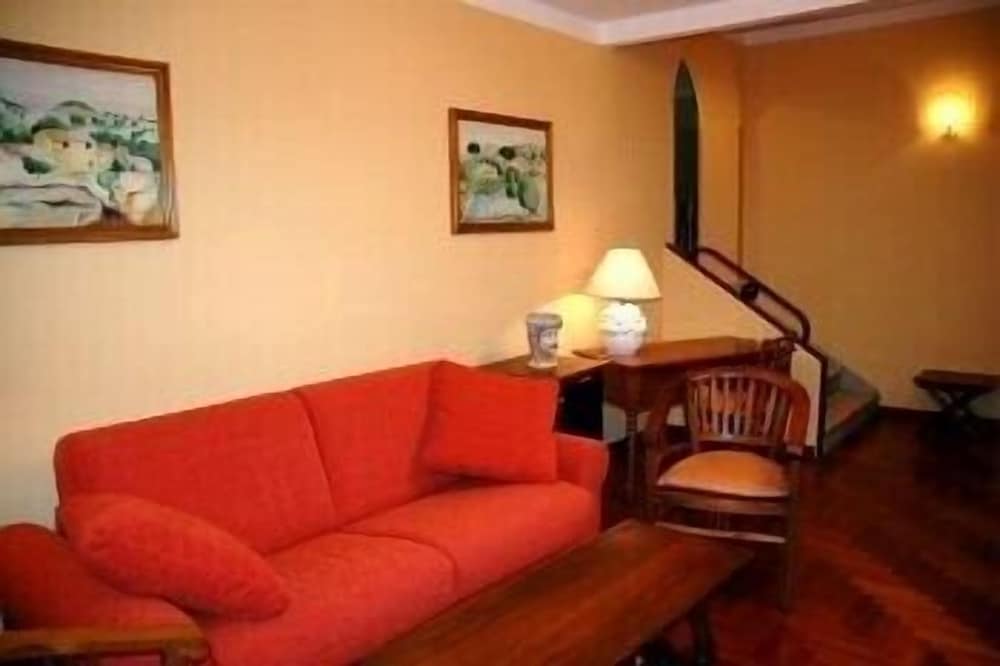 Quadruple Room - Photo 5
