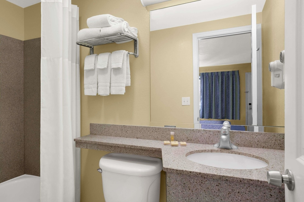 Double Room, 2 Double Beds - Photo 3