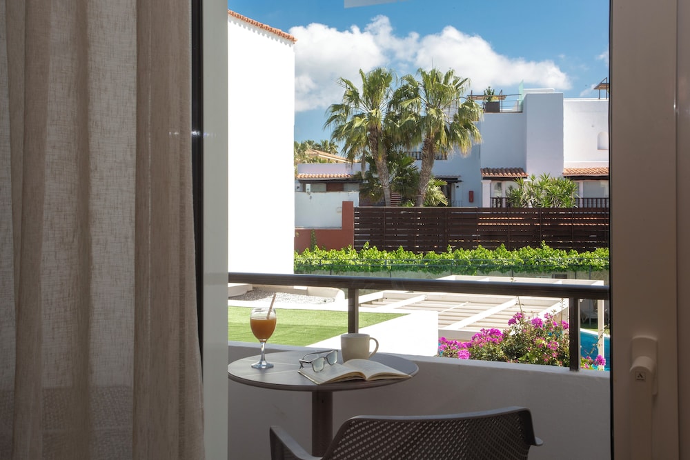 Double or Twin Room, Terrace photo 3