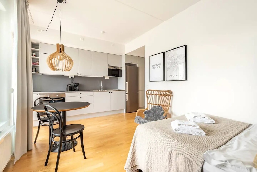 Business Apartment, 1 Double Bed, Balcony, City View photo 3