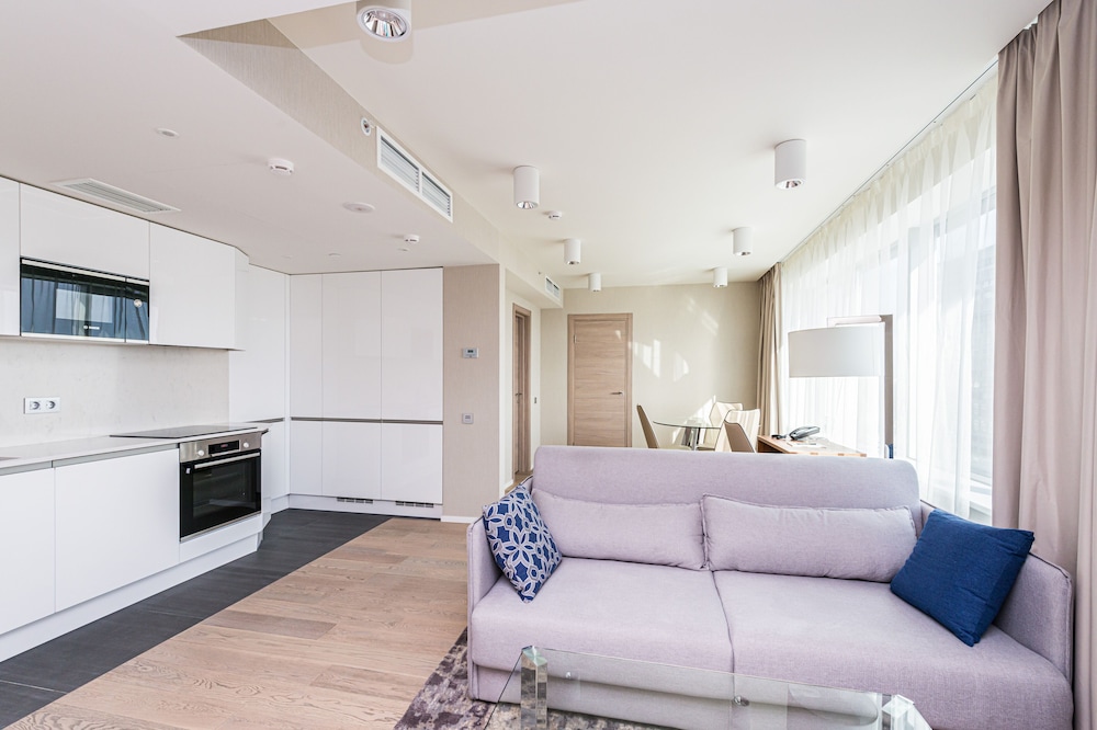 Business Apartment, 3 Bedrooms photo 1
