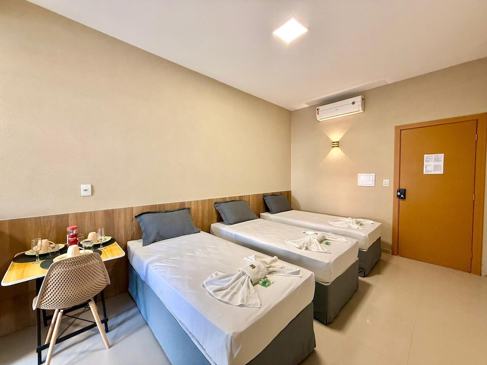 Deluxe Room, 3 Twin Beds, Ground Floor