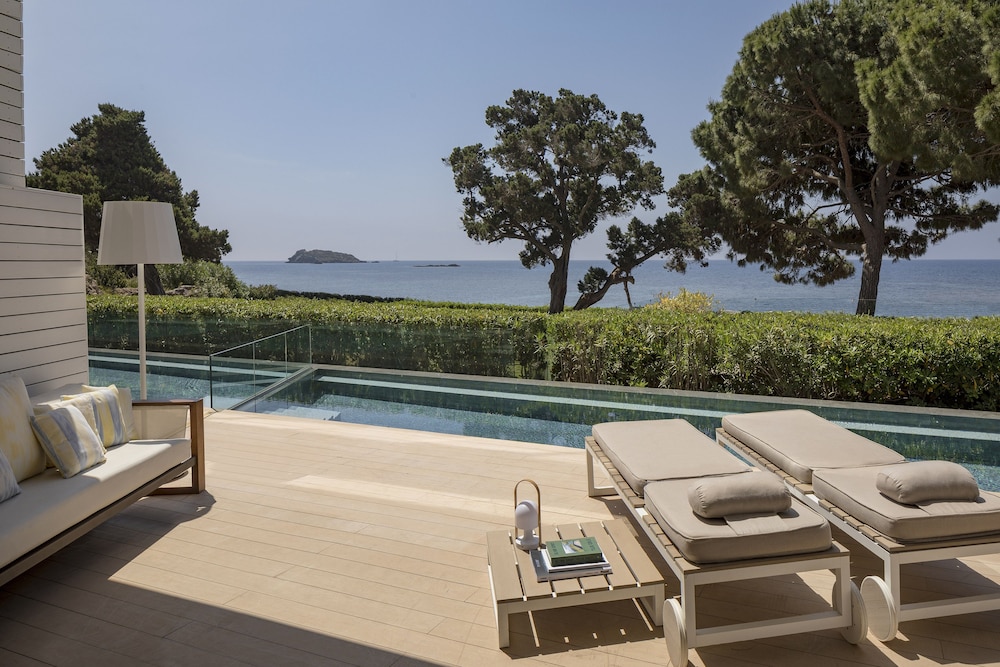 Exclusive ME+ Junior Suite with Private Pool and Sea View - Photo 4