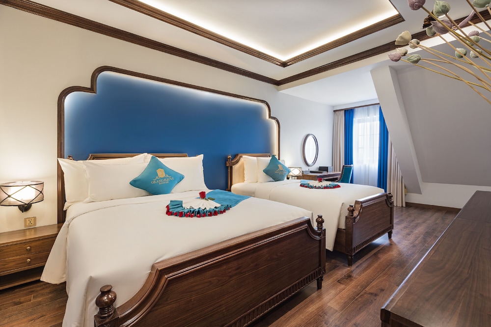 Family Triple Suite - Photo 5