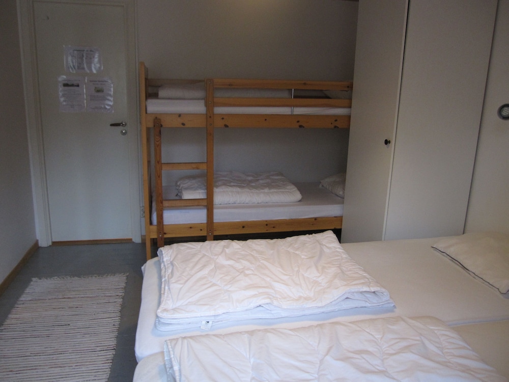 Quadruple Room, Shared Bathroom (Double Bed & Bunk Bed) photo 2