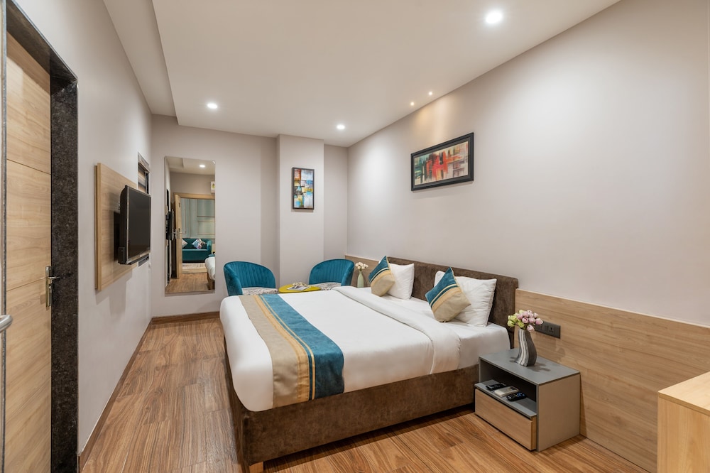 Deluxe Room - Photo 1