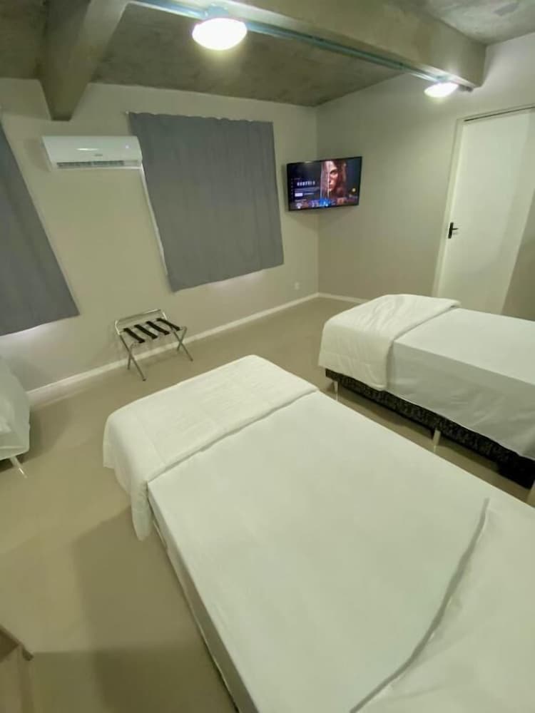 Suite - Photo 4