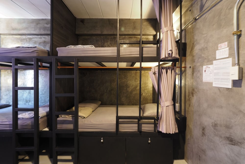 Shared Dormitory, Women Only photo 2