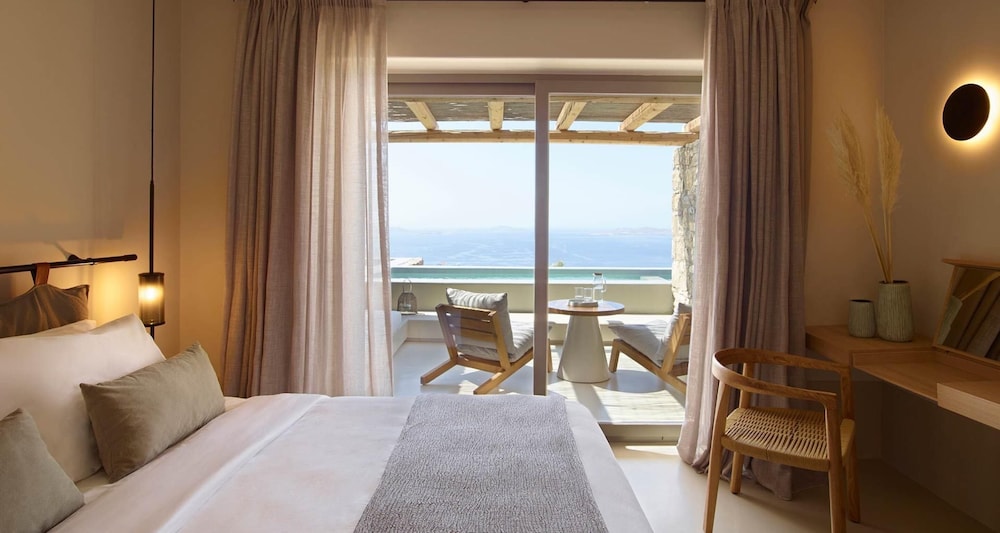 Junior Suite, 1 King Bed, Terrace, Sea View (Living Room, Mini Private Pool) - Photo 2