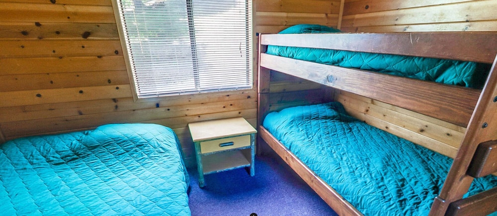 Cabin, Non Smoking (BunkHouse, Linens Included) photo 1
