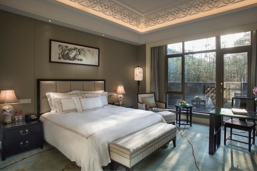 Courtyard View Room (King Bed) in Building No.7 photo 1
