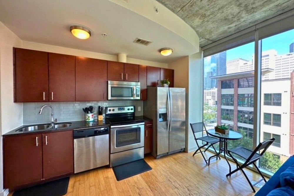 Downtown High Rise w Skyline Views Rooftop Pool, Billede 13