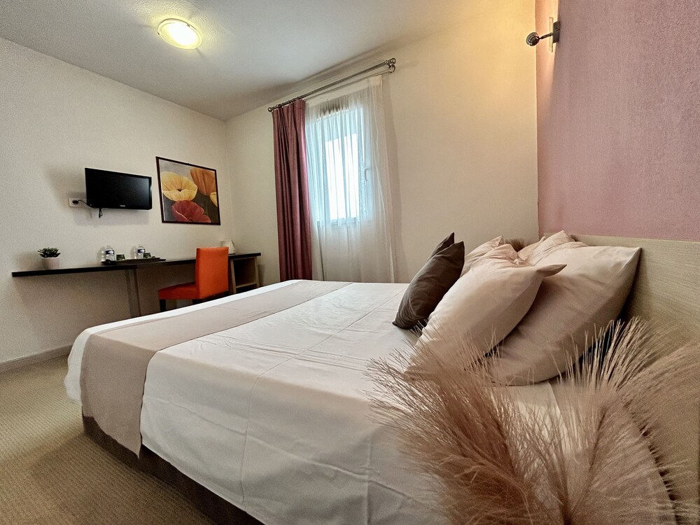 Standard Double Room photo 1