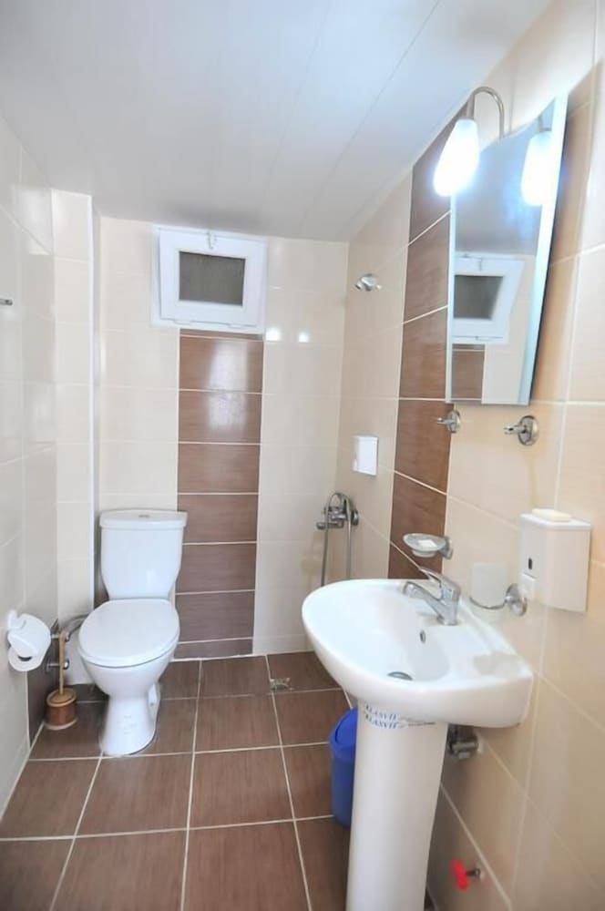 Standard Triple Room photo 3