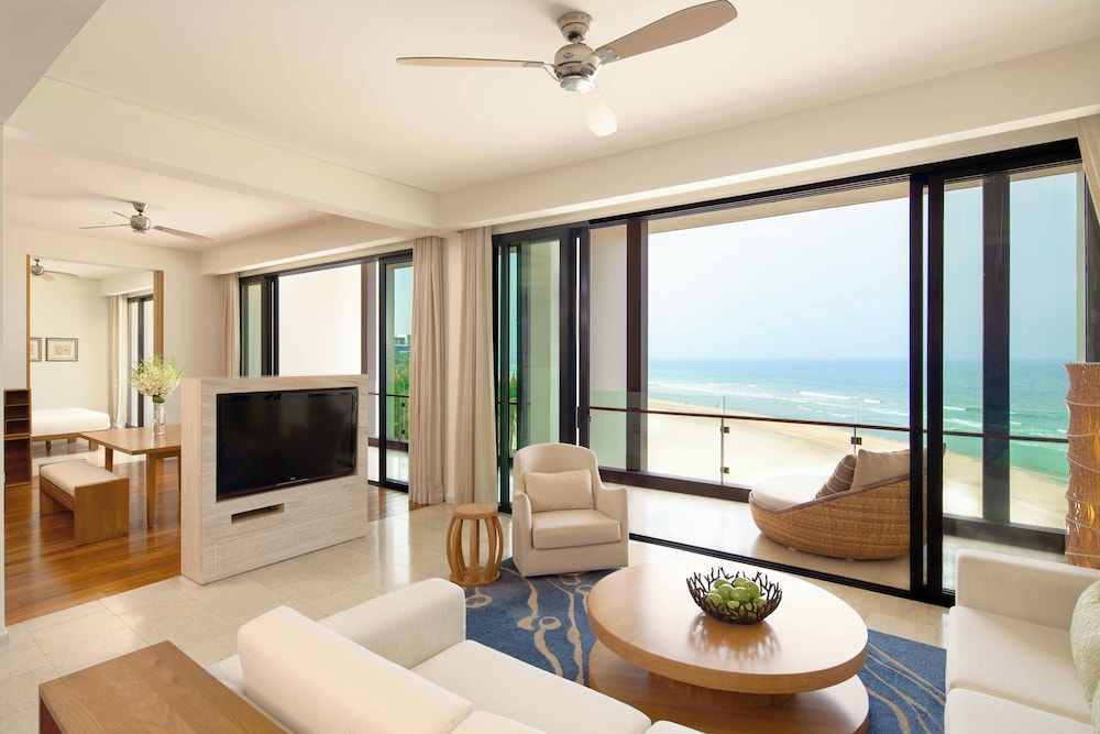 Executive Suite (Regency) - Photo 2