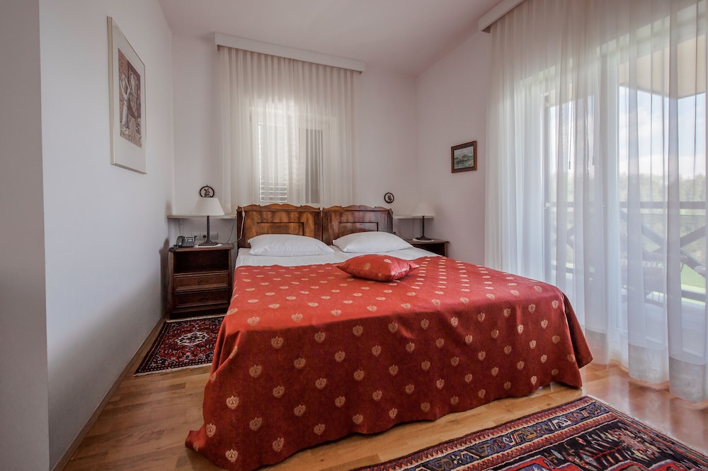 Double Room, Balcony, Lake View - Photo 1