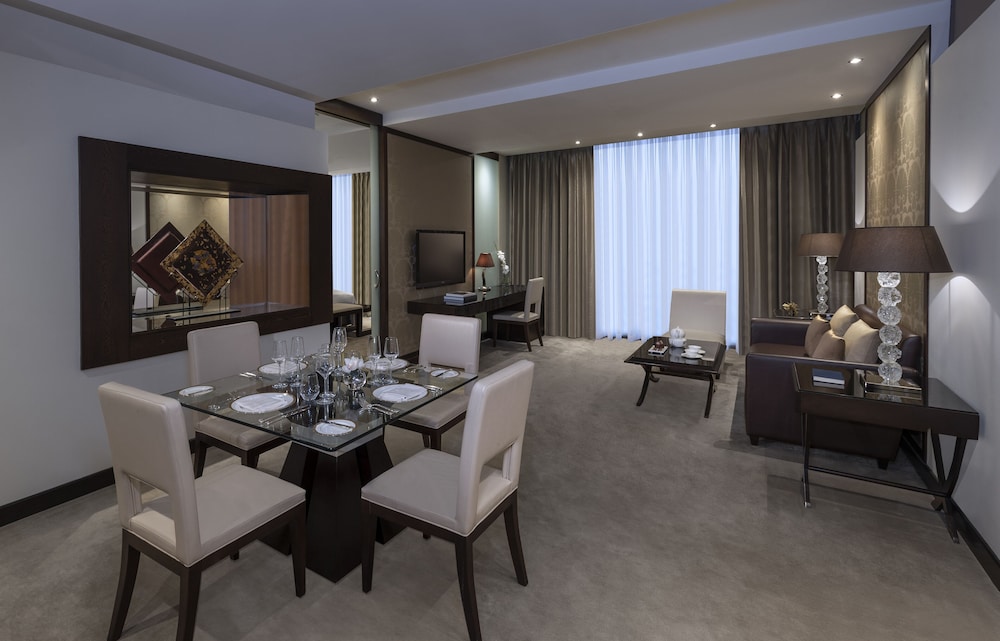 Deluxe Suite (Premier)