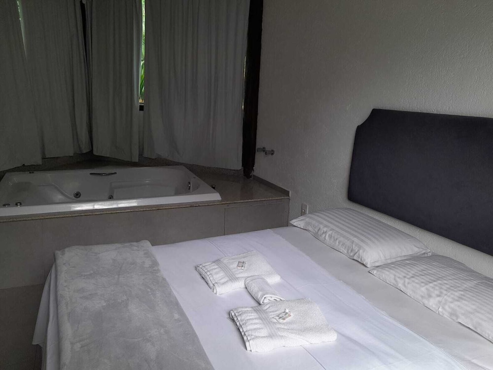 Deluxe Double Or Twin Room photo 1