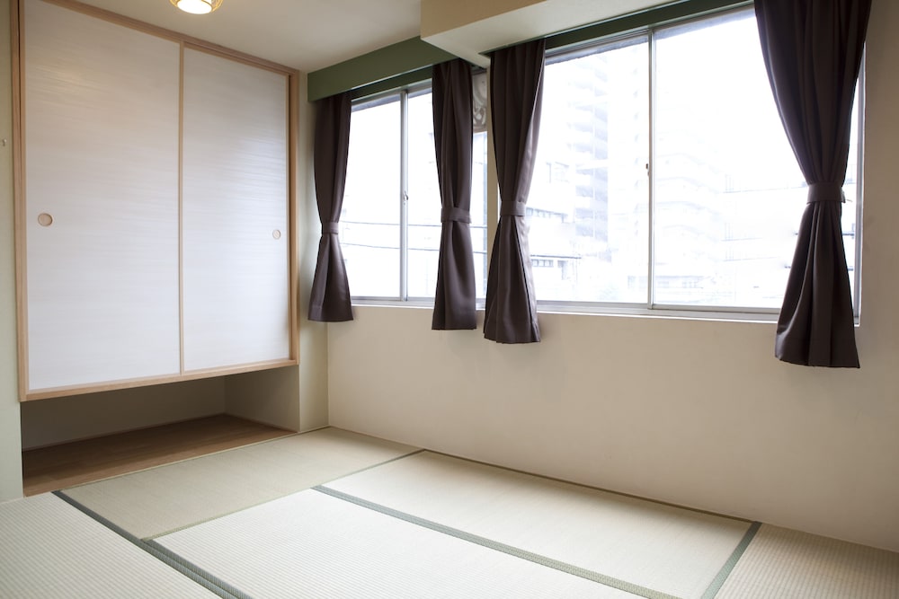 Deluxe Room with Tatami Area and Sofa Bed photo 3