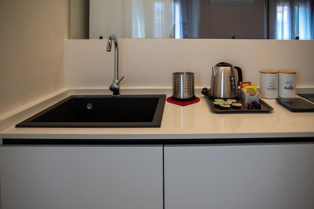 Deluxe Studio, City View photo 2