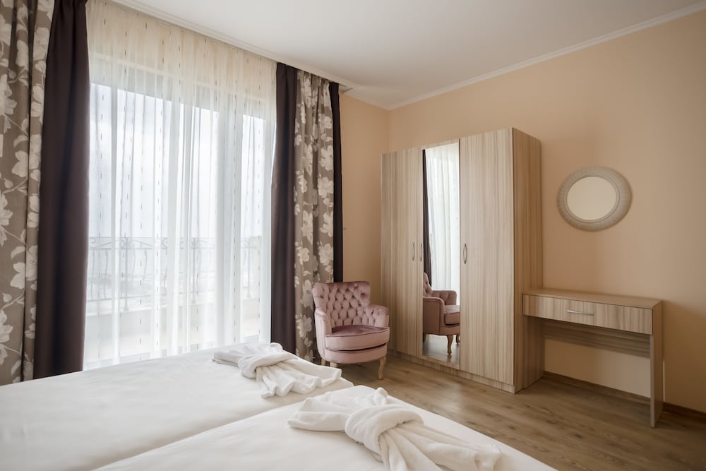 Comfort Apartment, 1 Bedroom, Balcony photo 3