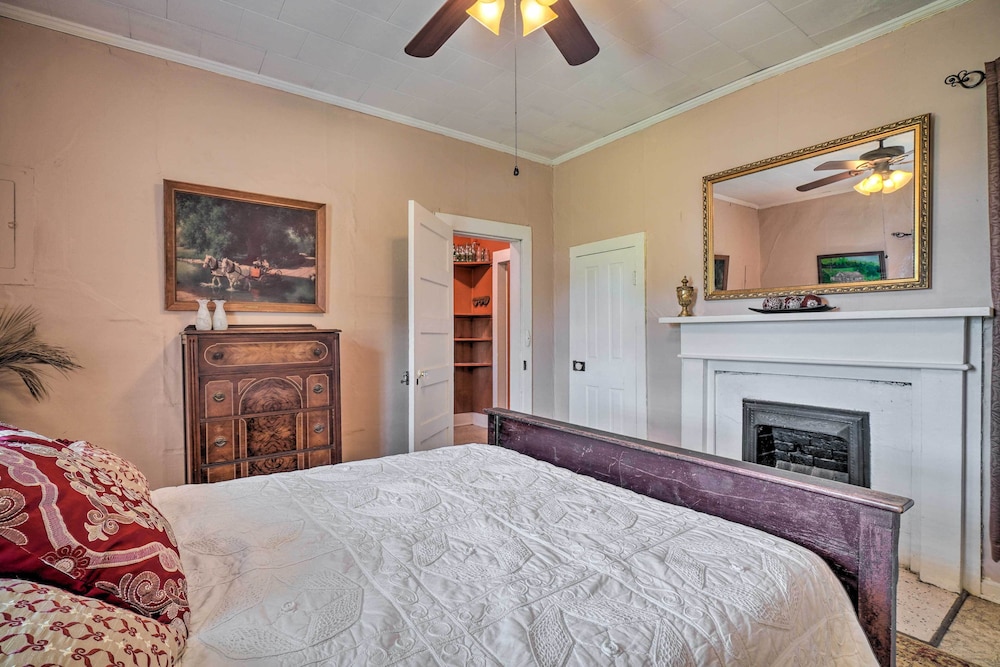 House (2 Bedrooms) photo 1