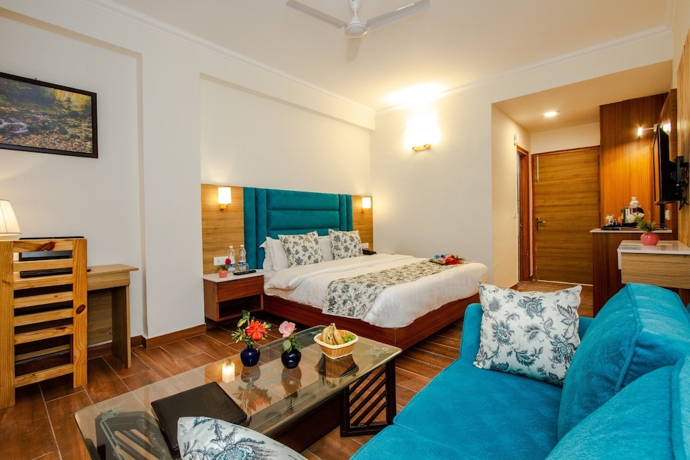 Room - Photo 1