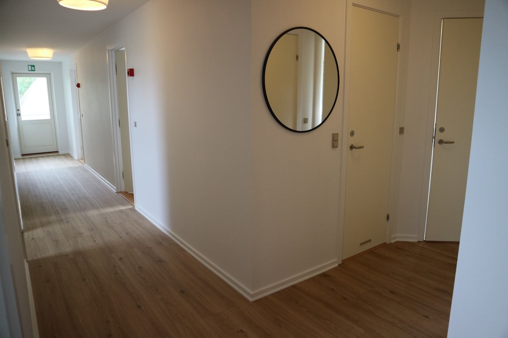 Family Room, Private Bathroom photo 2