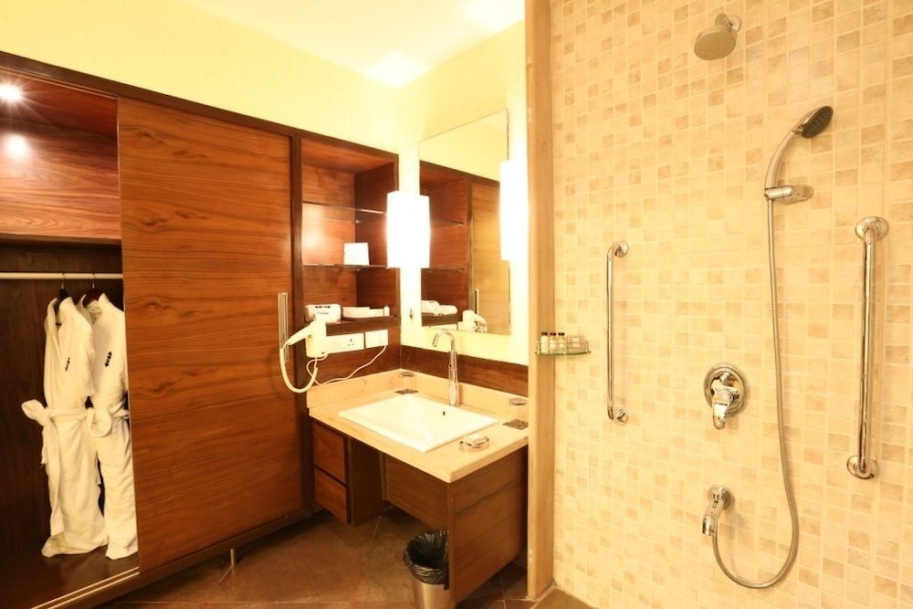 Executive Suite photo 2