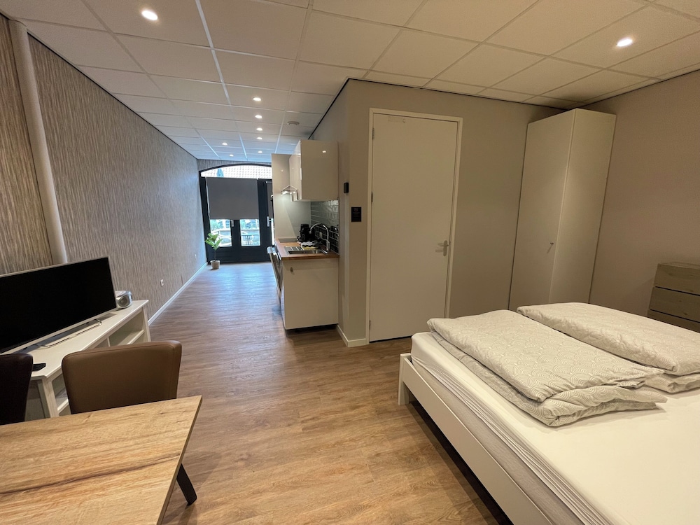 Premium Studio Suite, 1 Bedroom, Terrace, City View photo 1