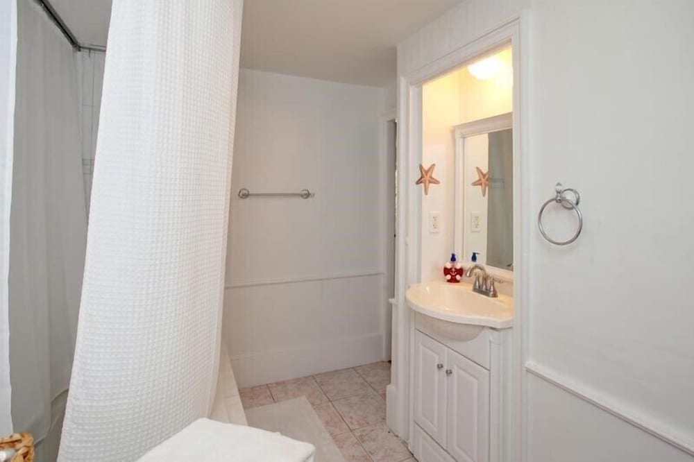 Comfort Room, 1 Bedroom, Non Smoking (Moby Dick) photo 2