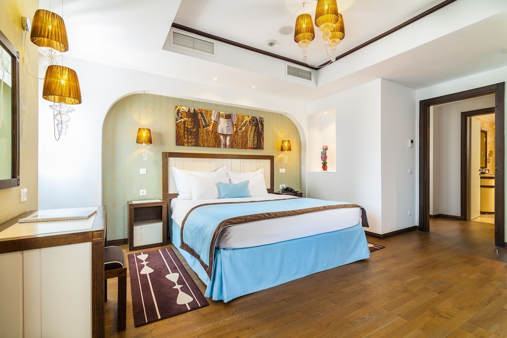 Presidential Suite (Cismigiu VIP Suite) photo 2